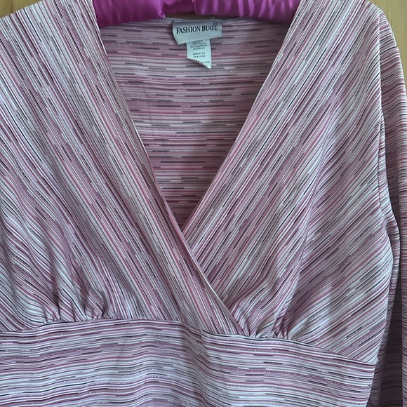 Fashion Bug Top with pink stripes size large - Picture 3 of 4